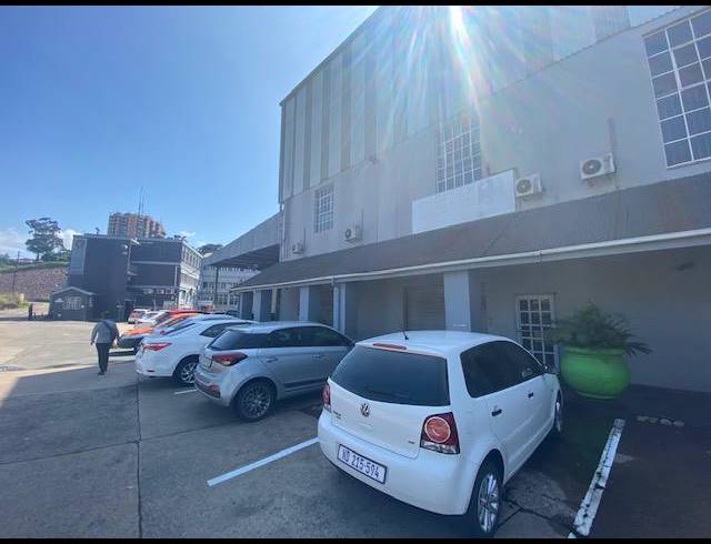 1,962M² WAREHOUSE TO LET IN SPRINGFIELD